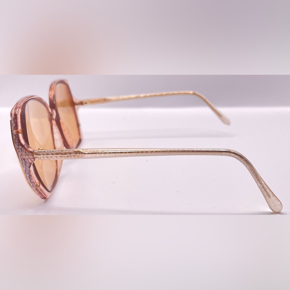 Vintage Ruth Brown Translucent Oval - Picture 5 of 8